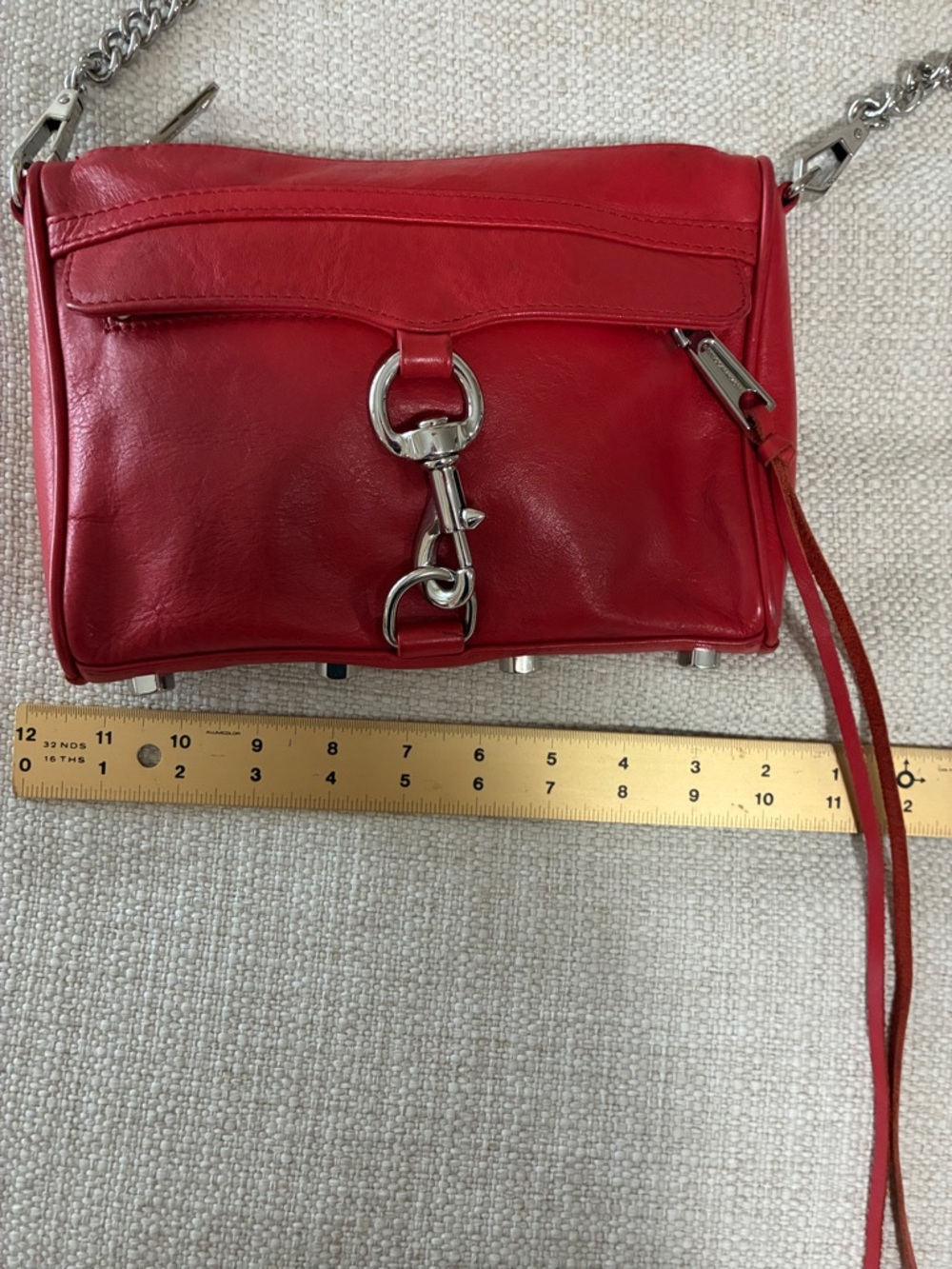 Rebecca
Minkoff EUC Red Leather
Crossbody Bag, w/Solver-Tone
Accents - Picture 11 of 15